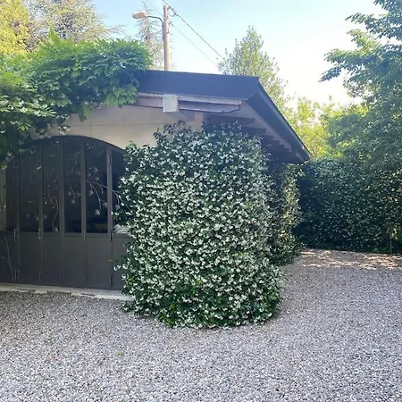 Casa Glicine Incantevole Con Camino Valbrona